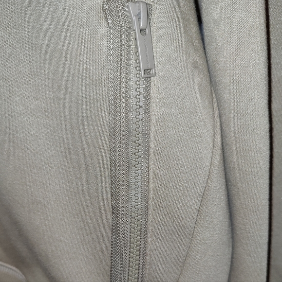 Uniqlo gu x Undercover XL Hoodie - Picture 7 of 8